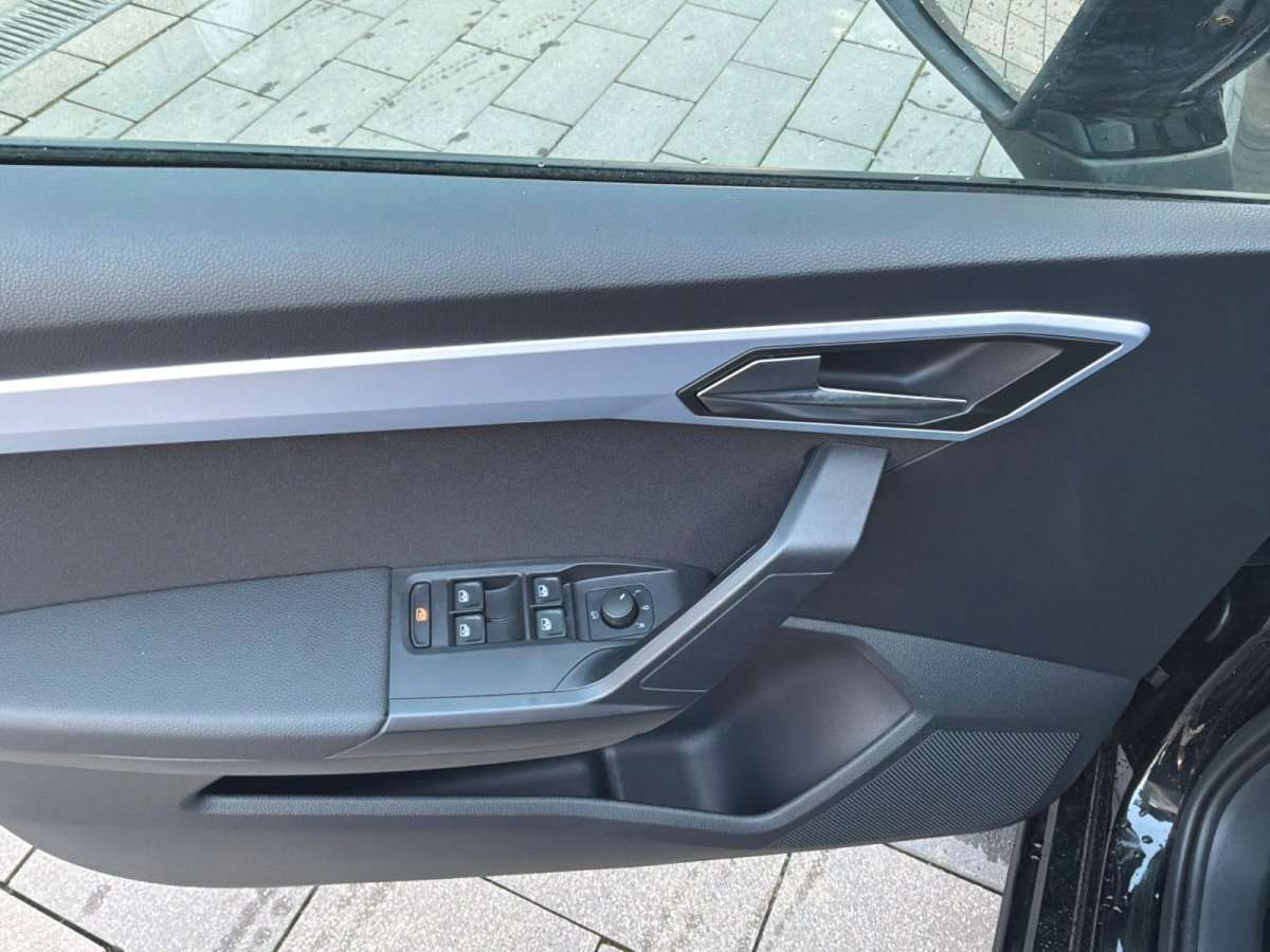 Fahrzeugbild eines SEAT Ibiza