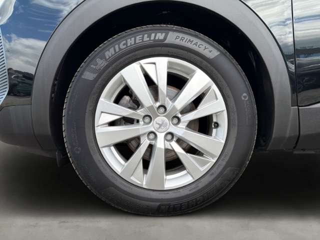 Fahrzeugbild eines Peugeot 5008