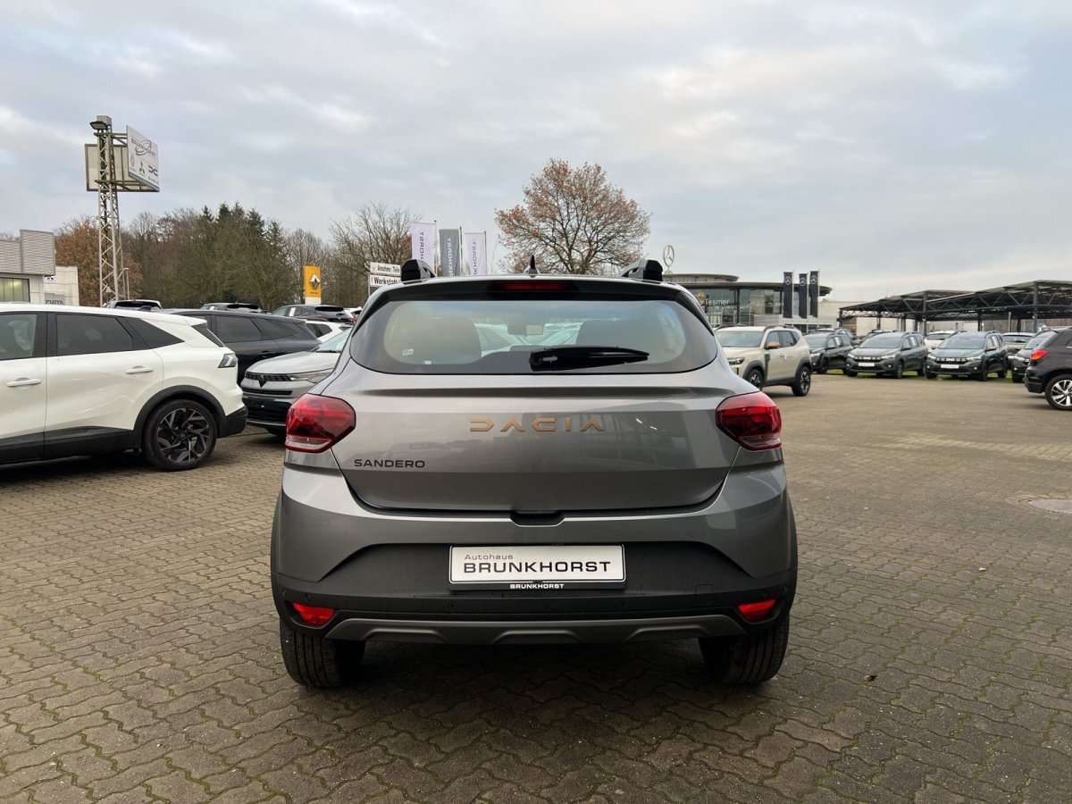 Fahrzeugbild eines Dacia Sandero