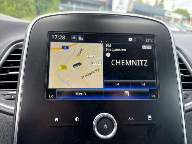 Fahrzeugbild eines Renault Grand Scénic