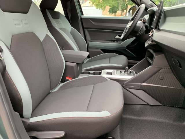 Fahrzeugbild eines Dacia Duster