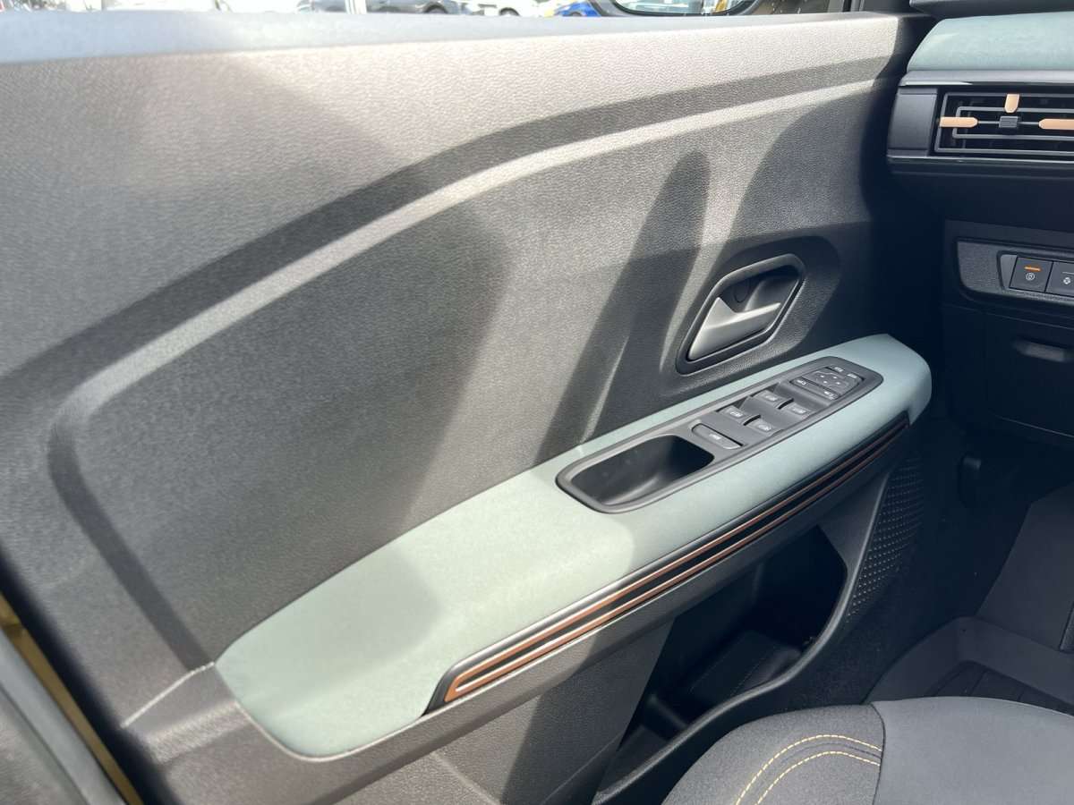 Fahrzeugbild eines Dacia Sandero