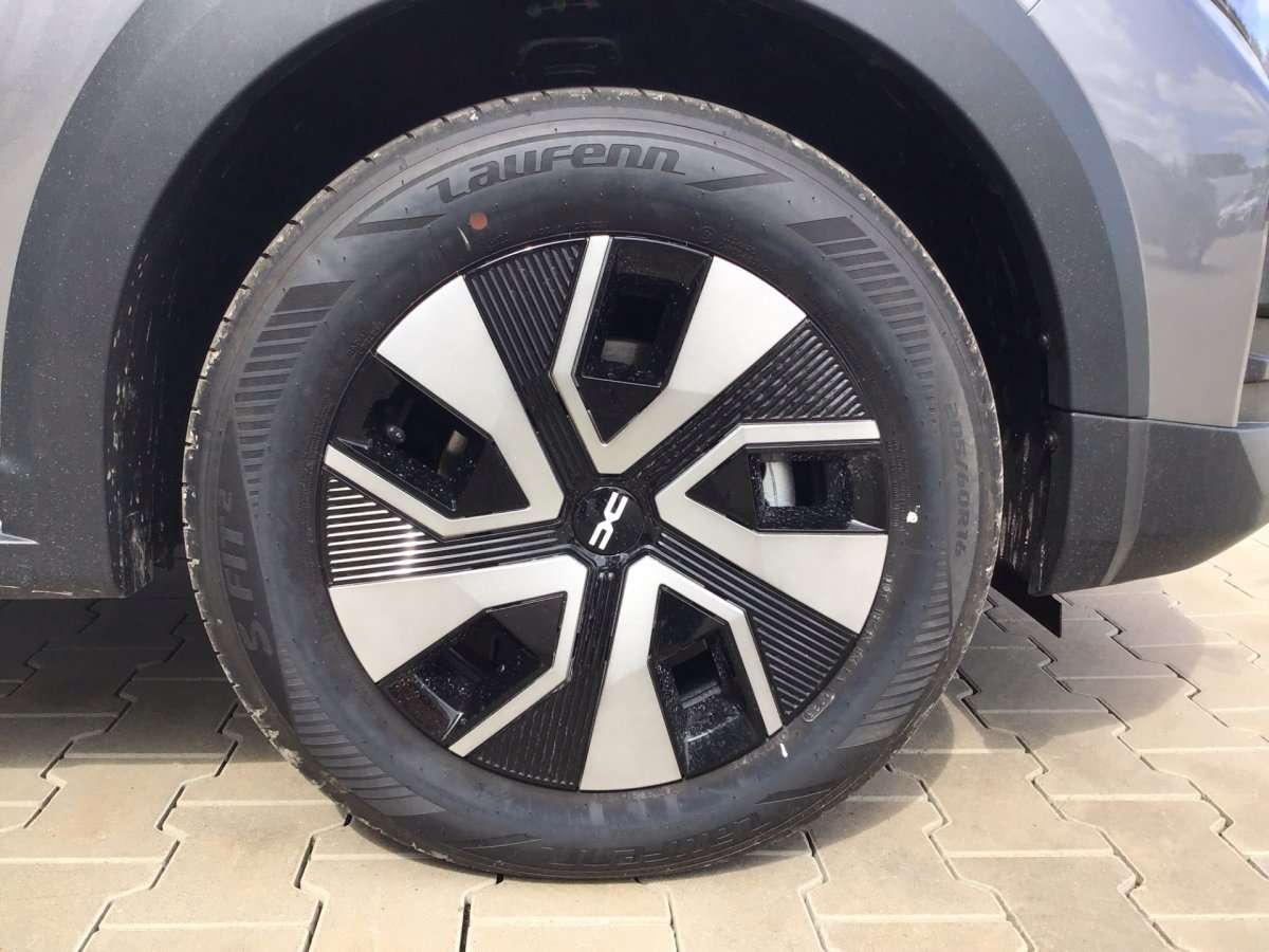 Fahrzeugbild eines Dacia Sandero
