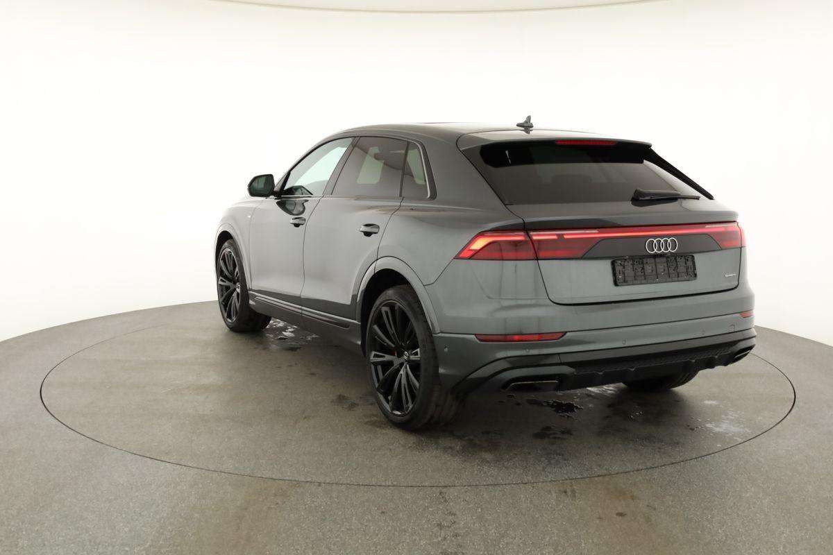 Fahrzeugbild eines Audi Q8