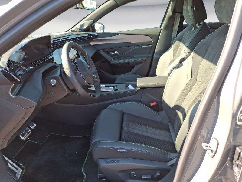 Fahrzeugbild eines Peugeot 408