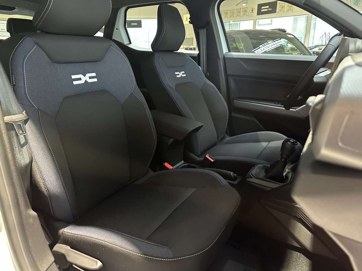 Fahrzeugbild eines Dacia Duster