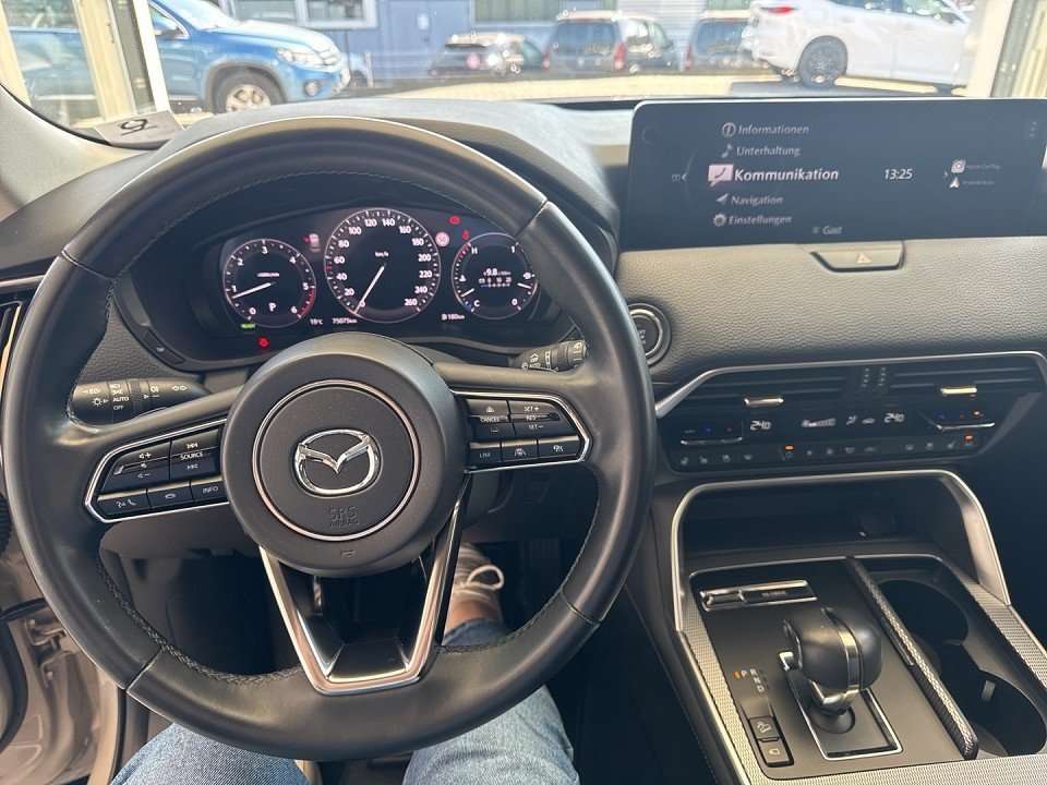Fahrzeugbild eines Mazda CX-60