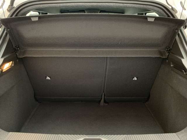 Fahrzeugbild eines Renault 5 E-TECH