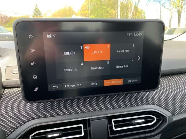 Fahrzeugbild eines Dacia Sandero