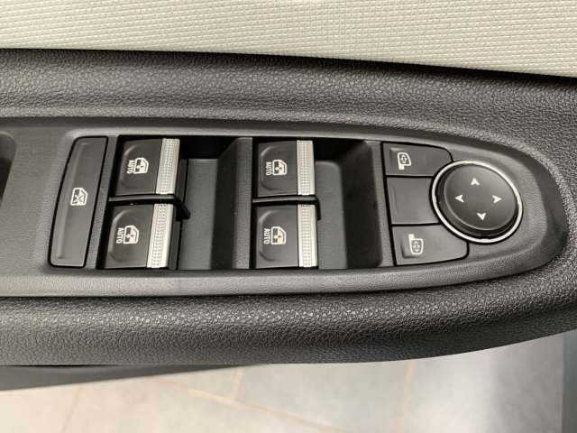 Fahrzeugbild eines Renault 5 E-TECH