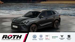 Schräge Frontansicht auf einen CUPRA Terramar , freigestellt