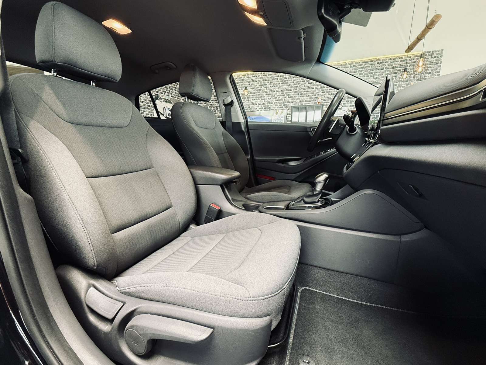 Fahrzeugbild eines Hyundai IONIQ
