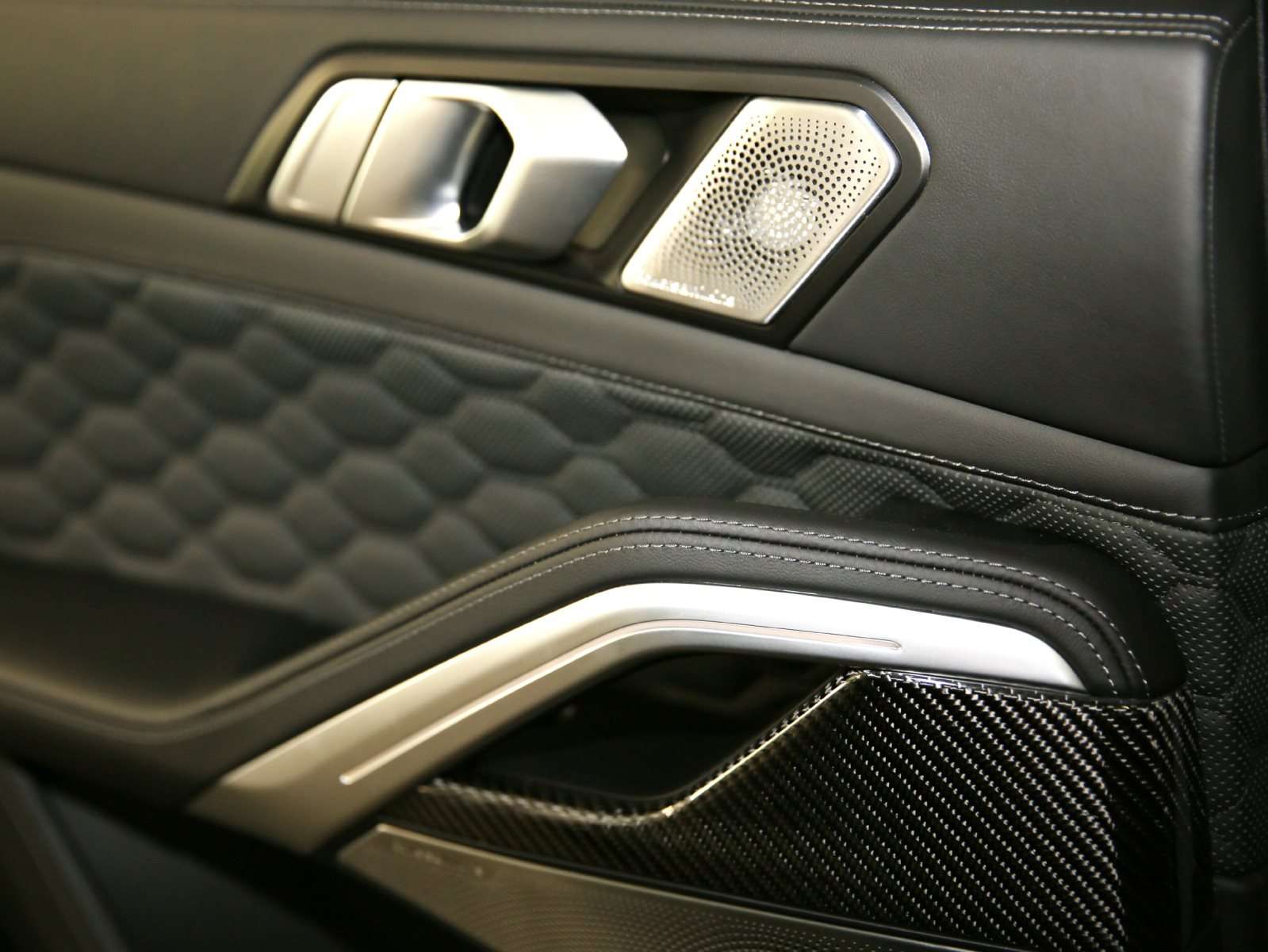 Fahrzeugbild eines BMW X6