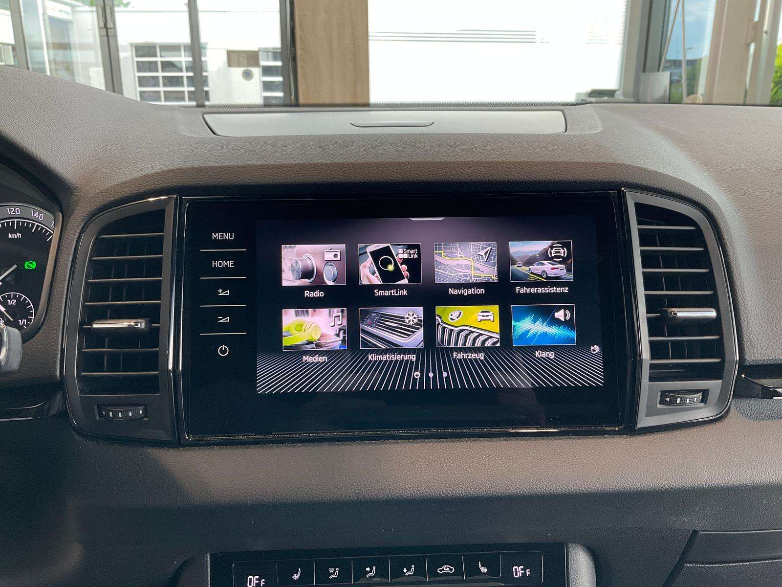 Fahrzeugbild eines Skoda Karoq