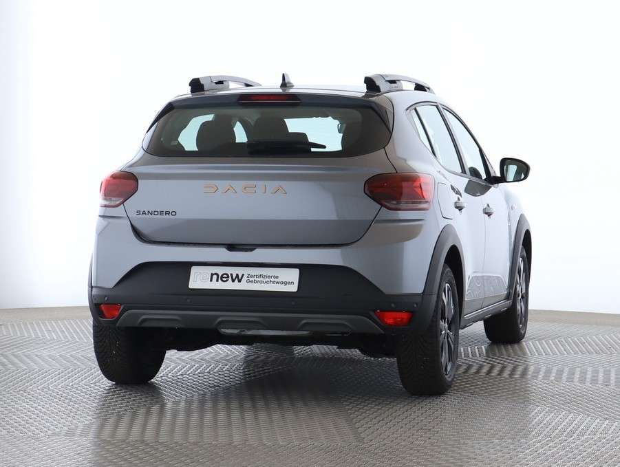 Fahrzeugbild eines Dacia Sandero