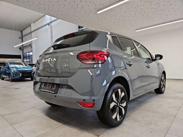 Fahrzeugbild eines Dacia Sandero