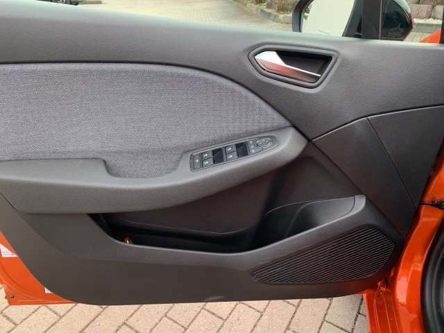 Fahrzeugbild eines Renault Clio