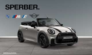 Schräge Frontansicht auf einen MINI COOPER , freigestellt