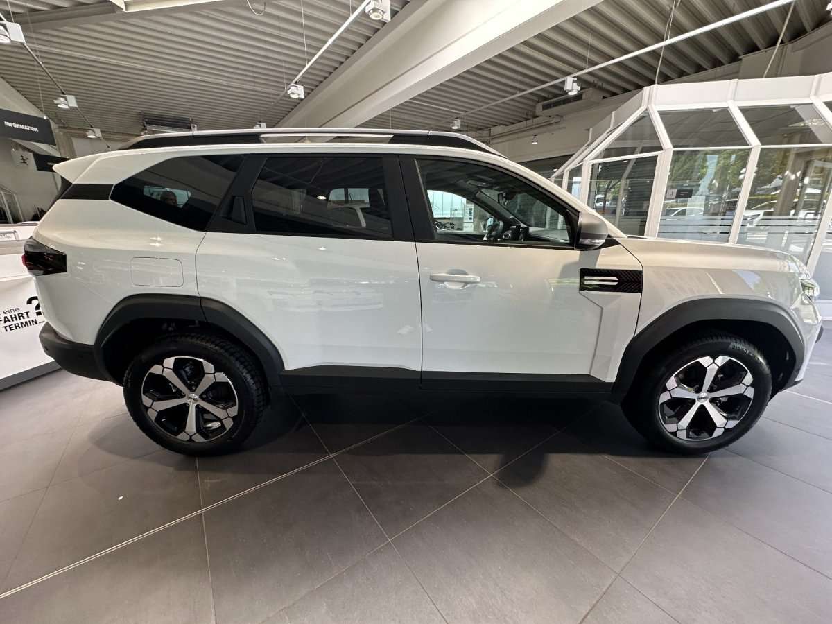 Fahrzeugbild eines Dacia Bigster