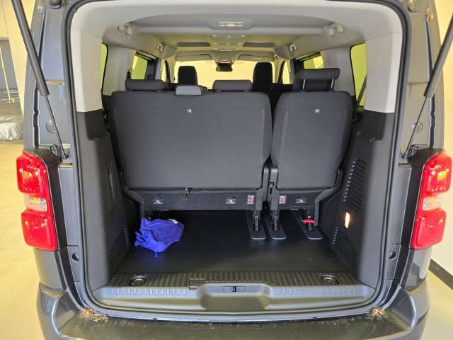 Fahrzeugbild eines Citroën SpaceTourer