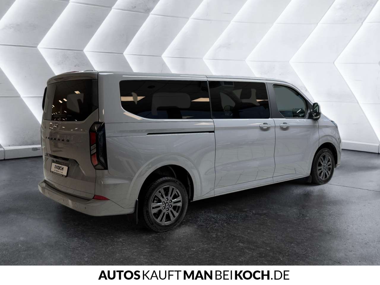 Fahrzeugbild eines Ford Tourneo Custom