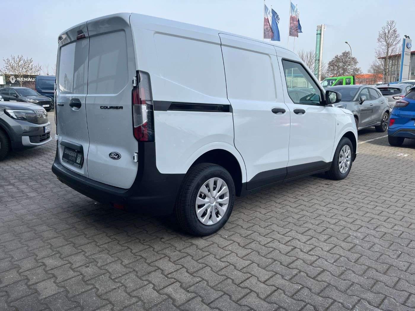 Fahrzeugbild eines Ford Transit Courier