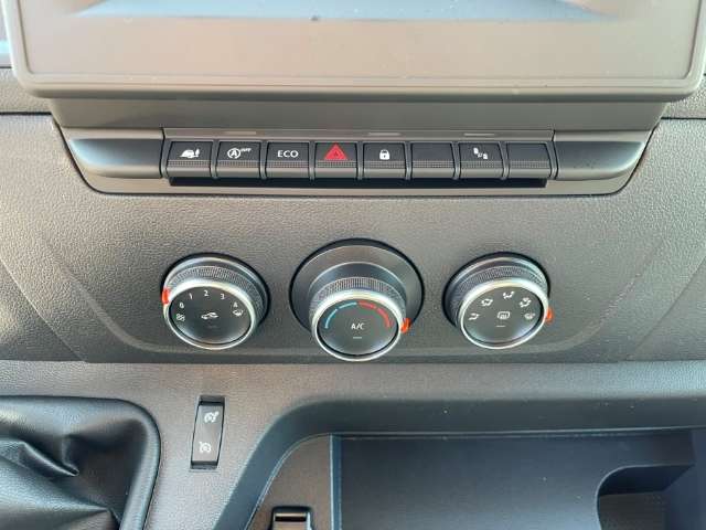 Fahrzeugbild eines Renault Master