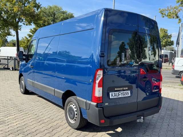 Fahrzeugbild eines Renault Master