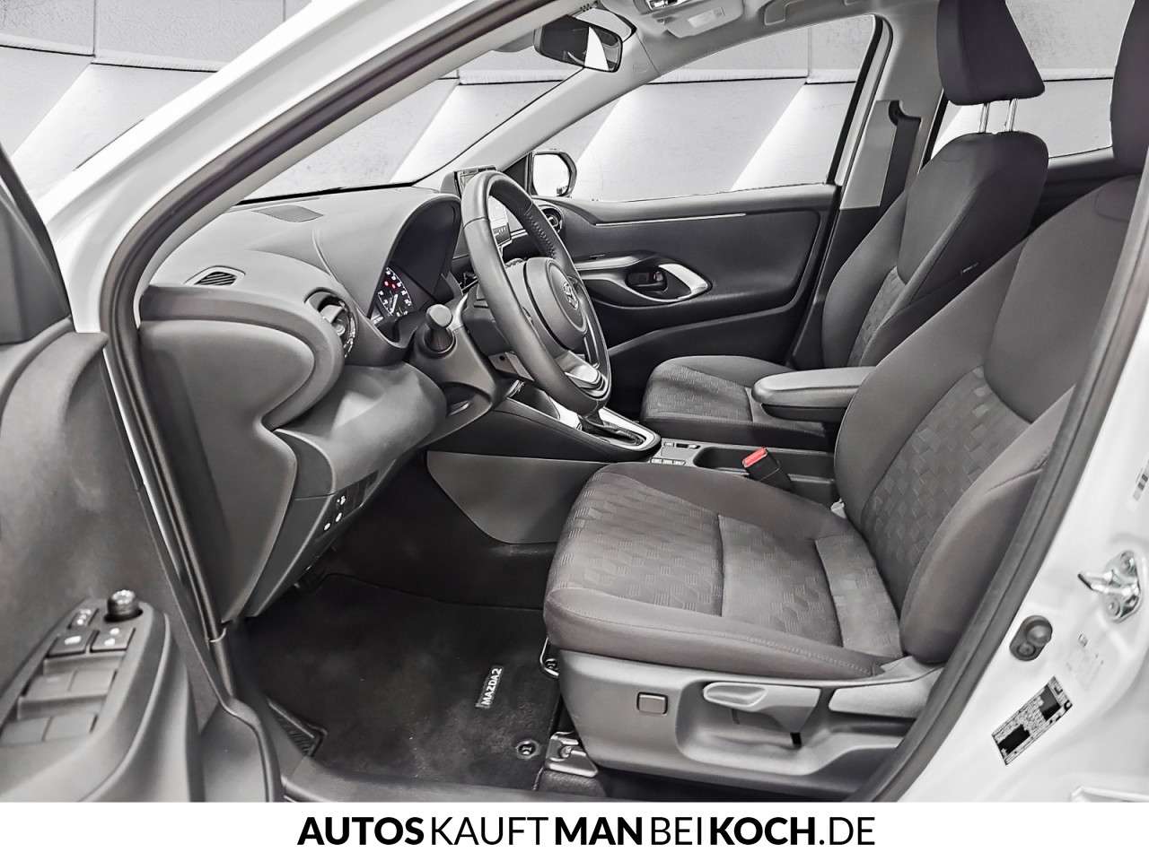 Fahrzeugbild eines Mazda Mazda2 Hybrid
