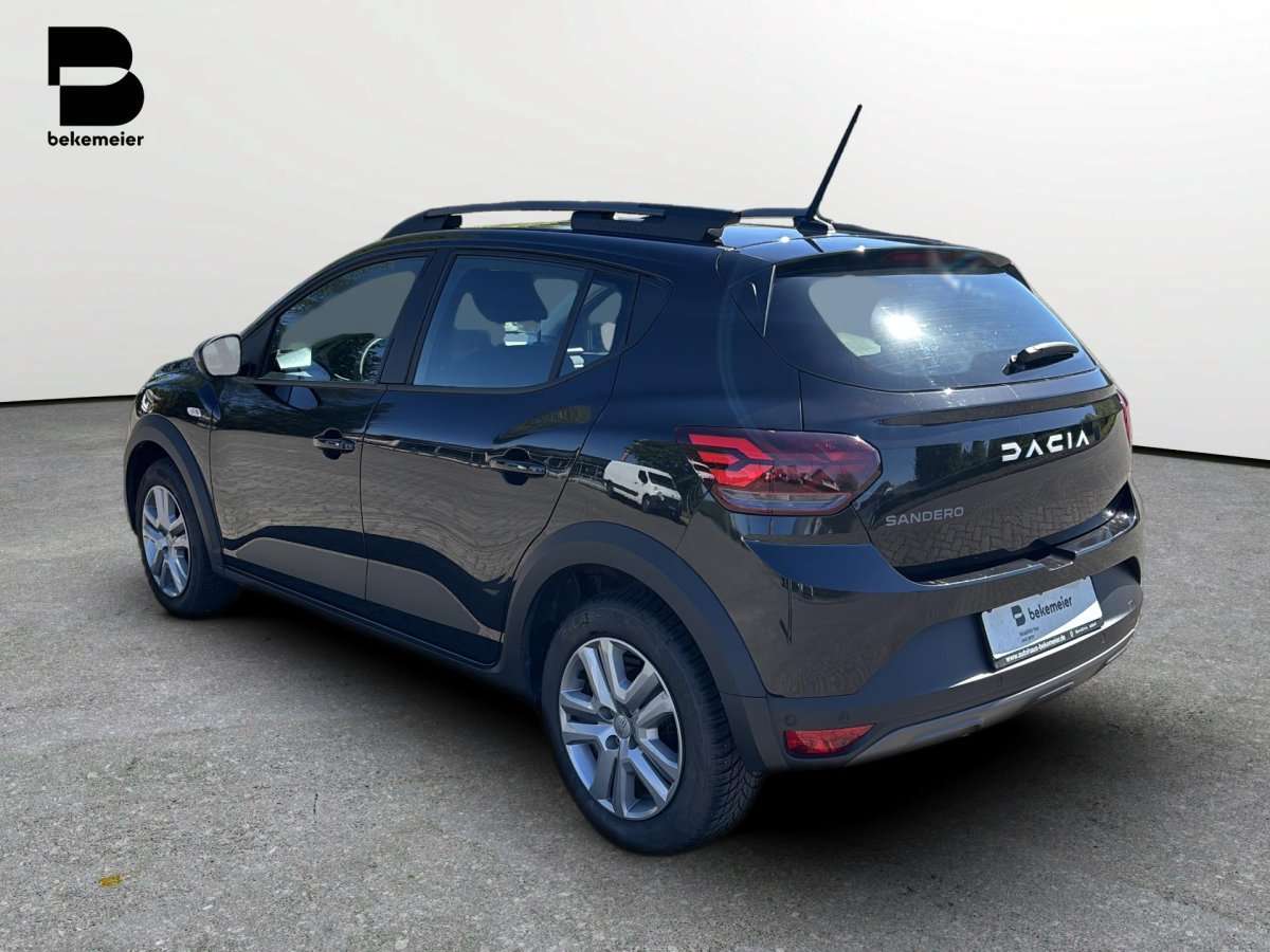 Fahrzeugbild eines Dacia Sandero