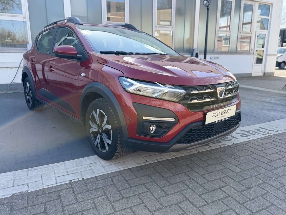 Fahrzeugbild eines Dacia Sandero