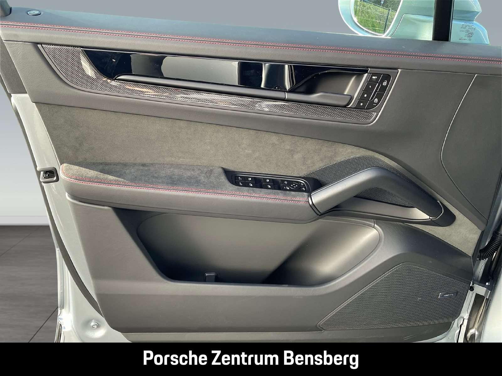 Fahrzeugbild eines Porsche Cayenne