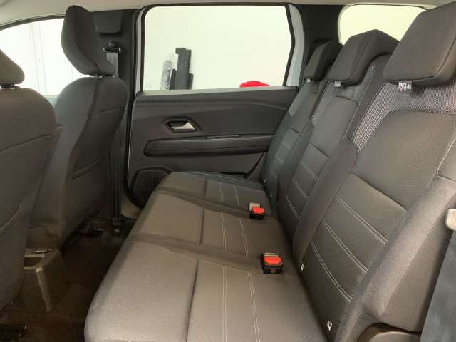 Fahrzeugbild eines Dacia Jogger