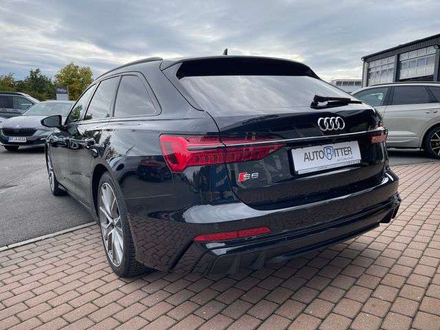 Fahrzeugbild eines Audi S6