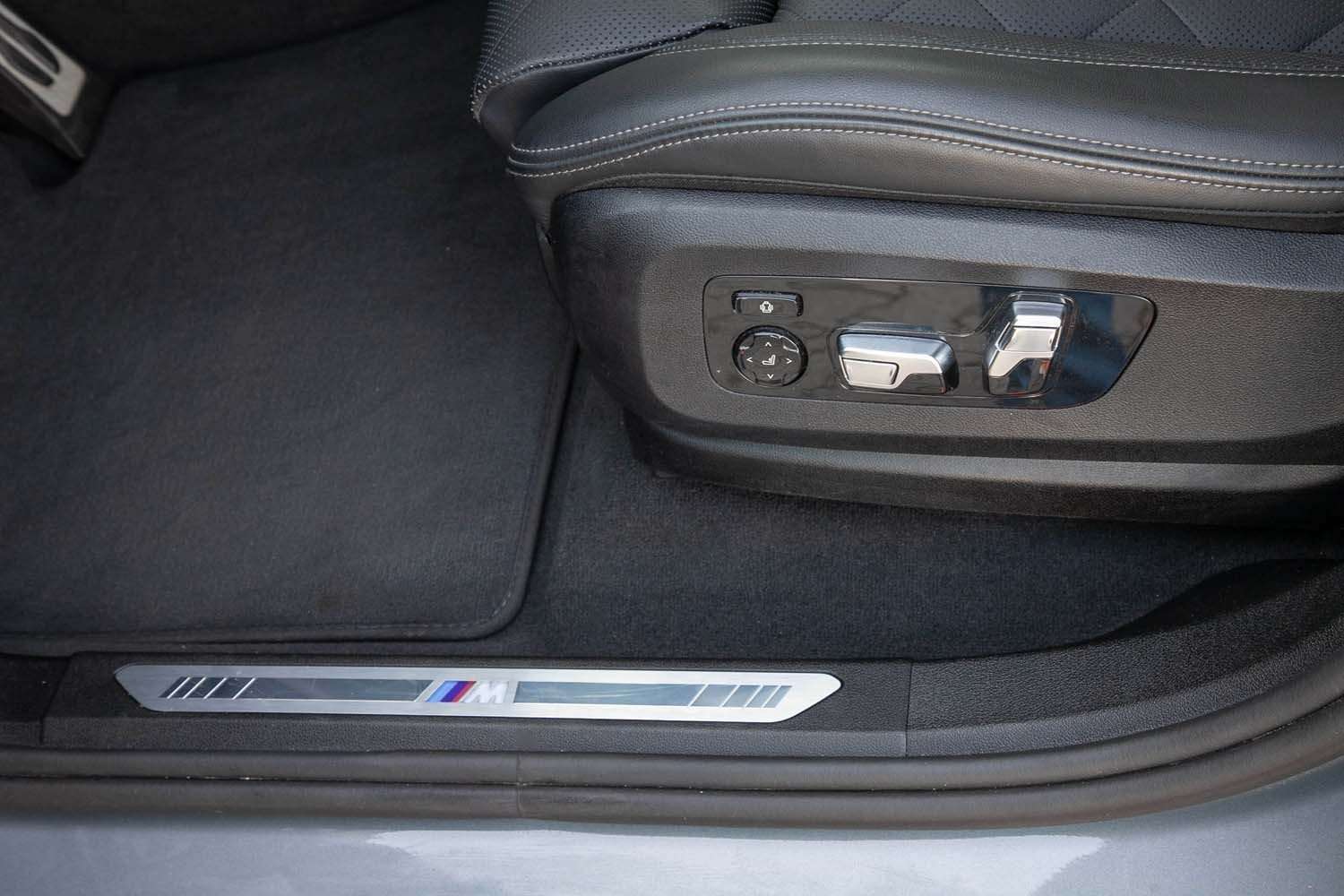 Fahrzeugbild eines BMW X6