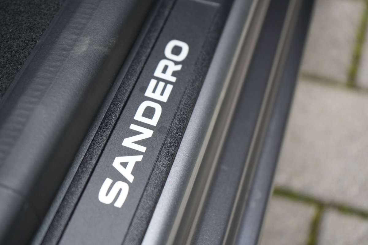 Fahrzeugbild eines Dacia Sandero