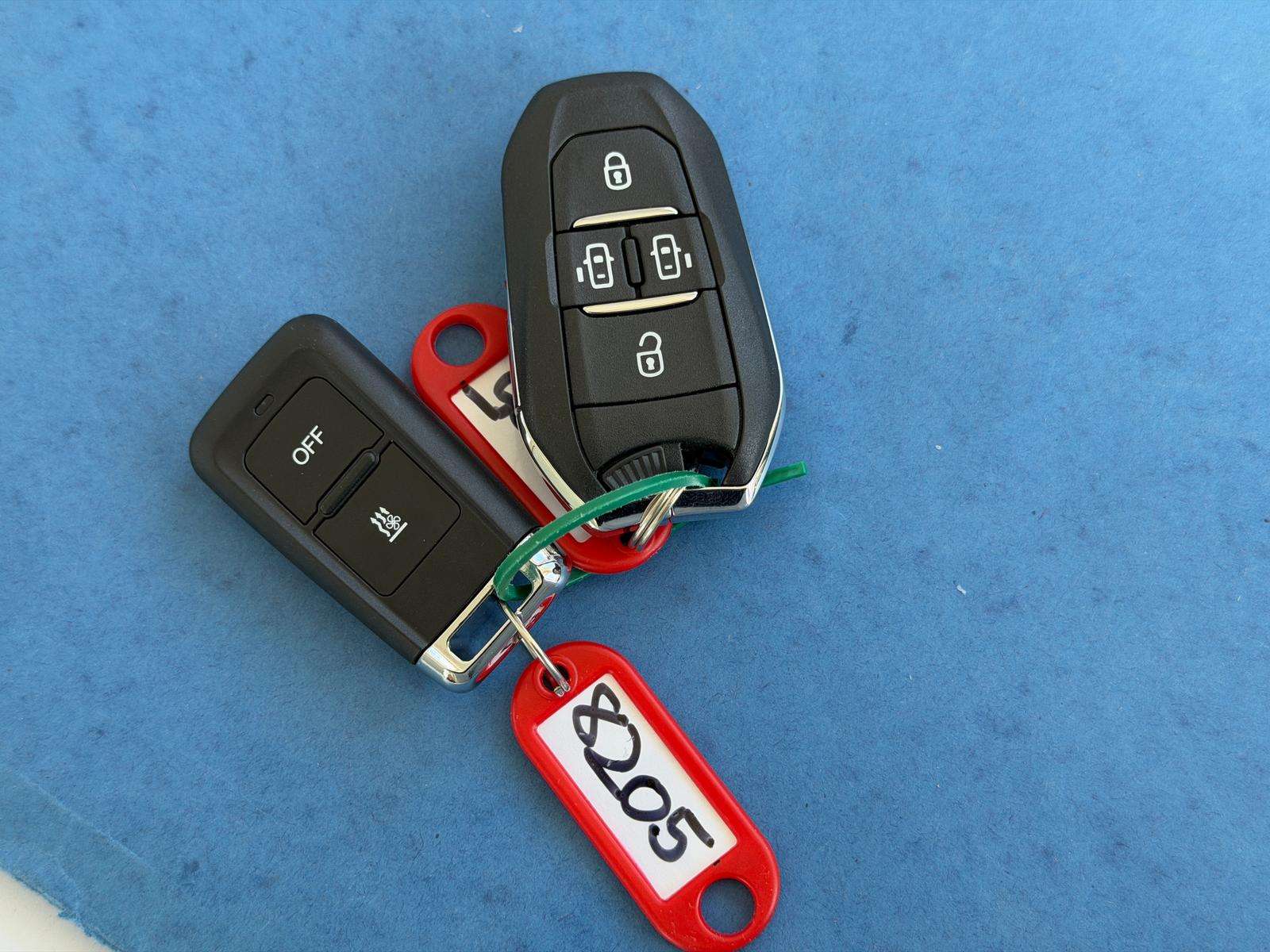 Fahrzeugbild eines Opel Zafira Life