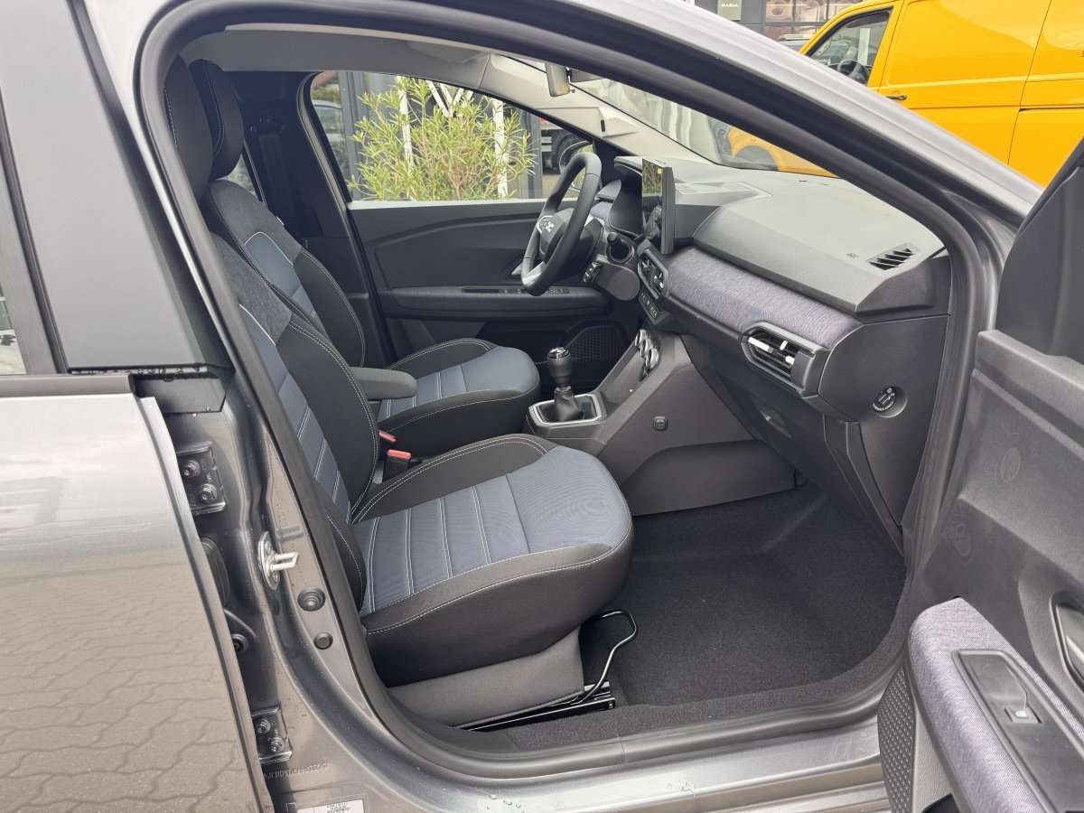 Fahrzeugbild eines Dacia Sandero