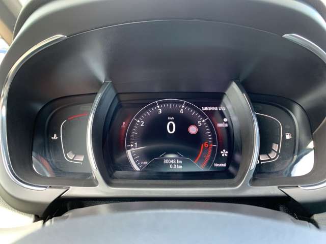 Fahrzeugbild eines Renault Grand Scénic
