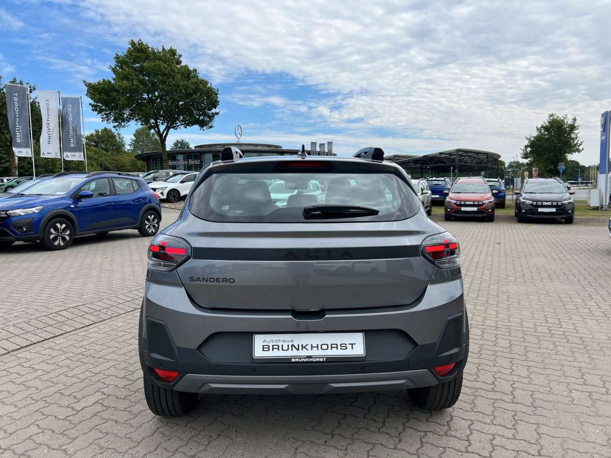 Fahrzeugbild eines Dacia Sandero