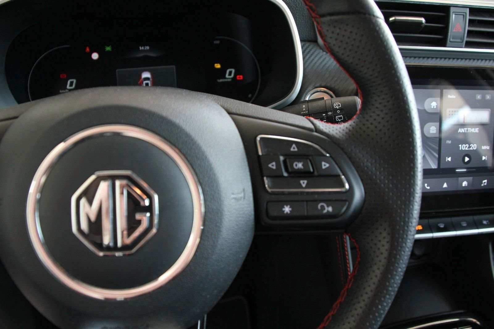 Fahrzeugbild eines MG ZS