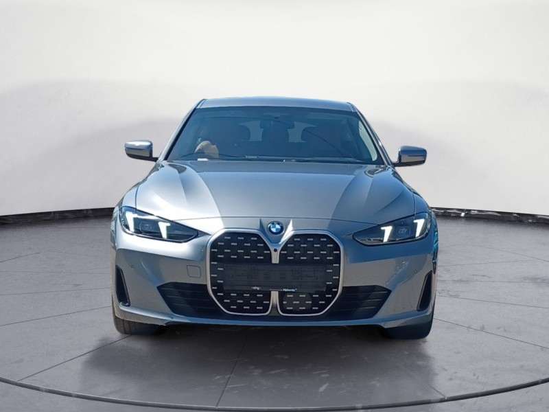 Fahrzeugbild eines BMW 4er-Reihe