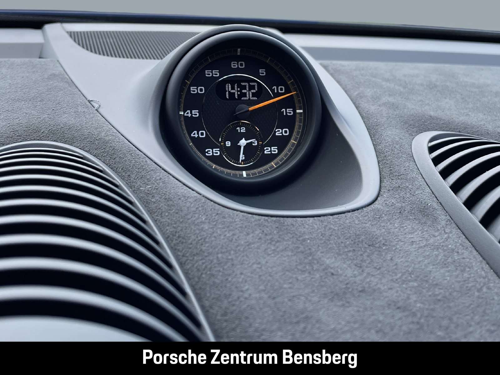 Fahrzeugbild eines Porsche Cayman