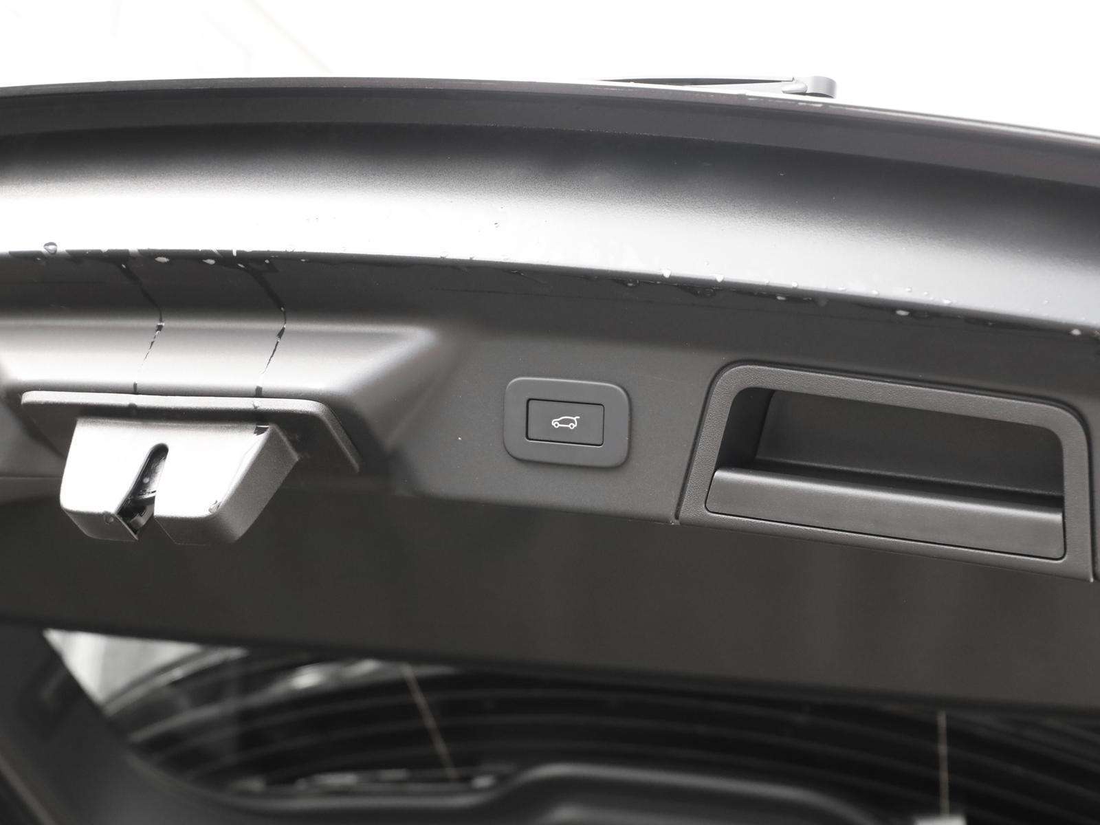 Fahrzeugbild eines Land Rover Range Rover Velar
