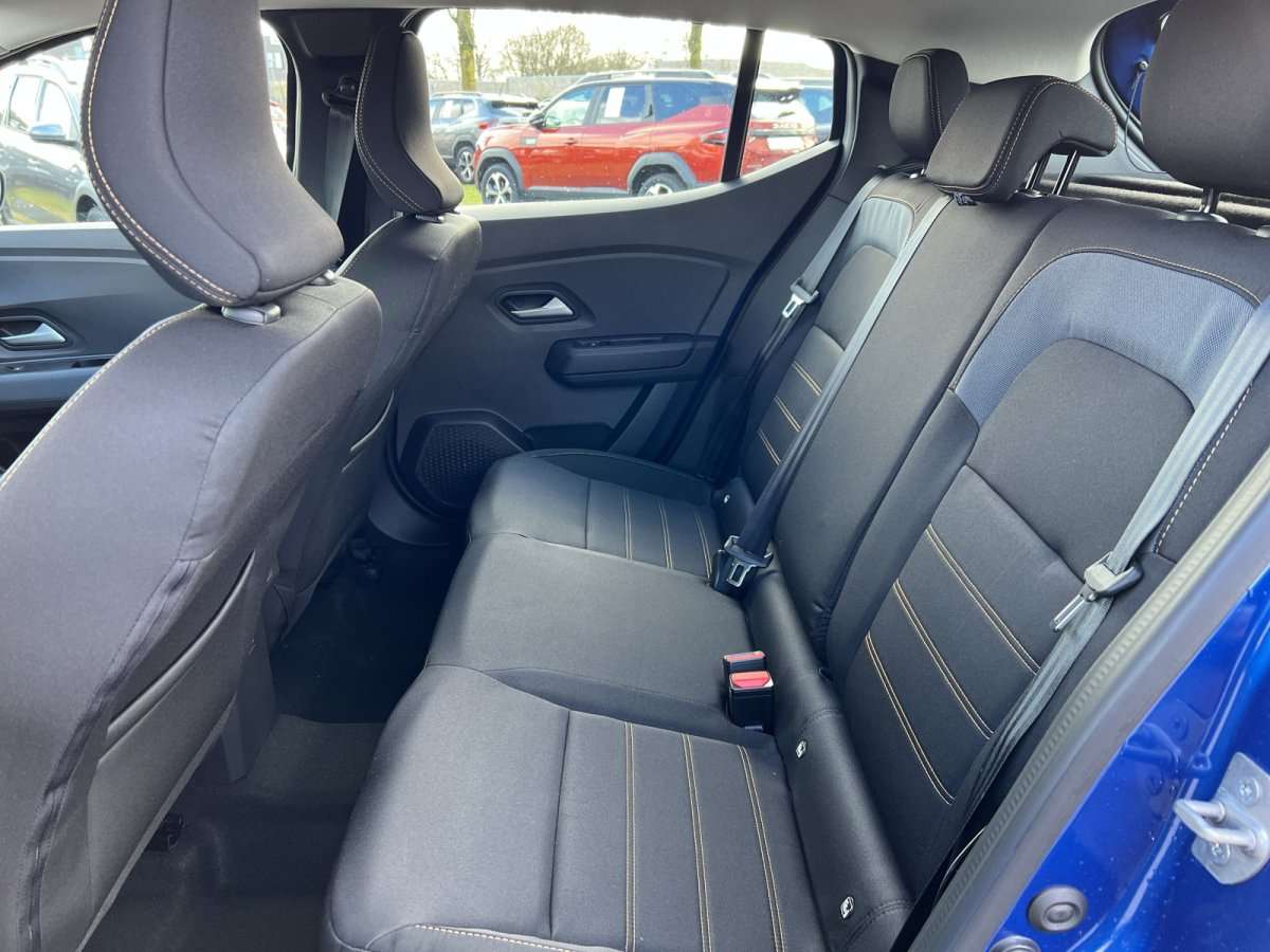 Fahrzeugbild eines Dacia Sandero