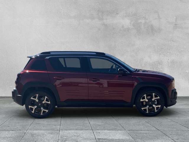 Fahrzeugbild eines Renault 4 E-TECH