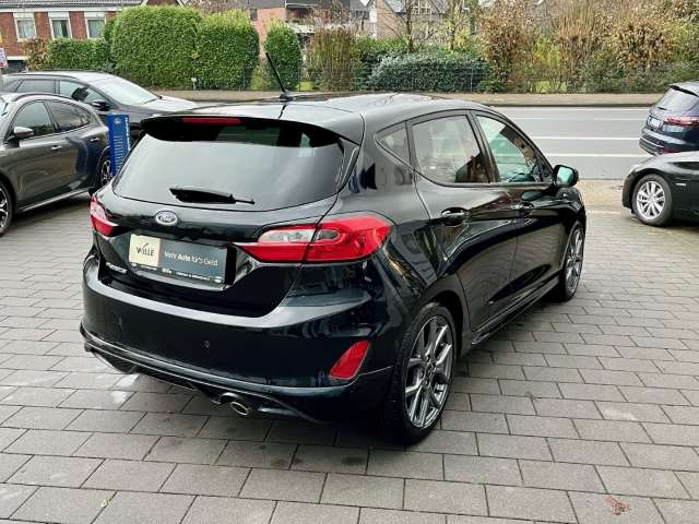 Fahrzeugbild eines Ford Fiesta