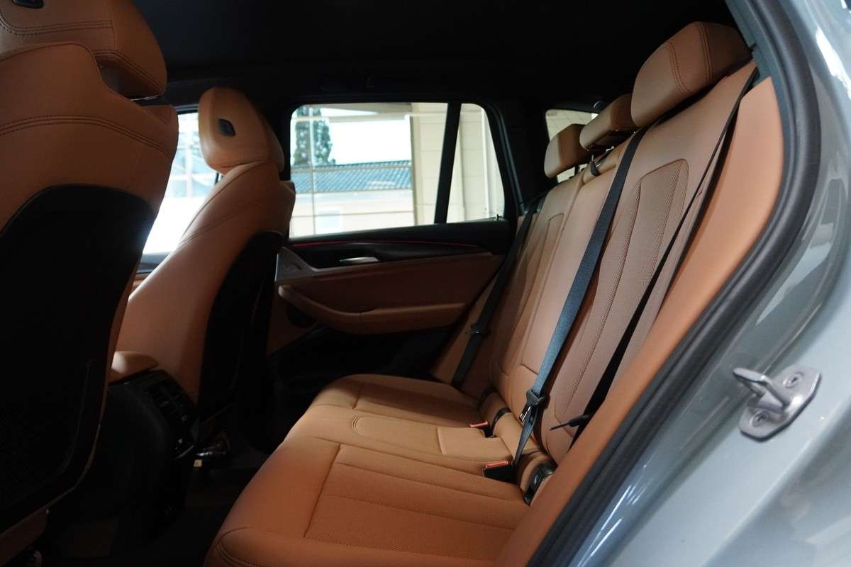 Fahrzeugbild eines BMW X3