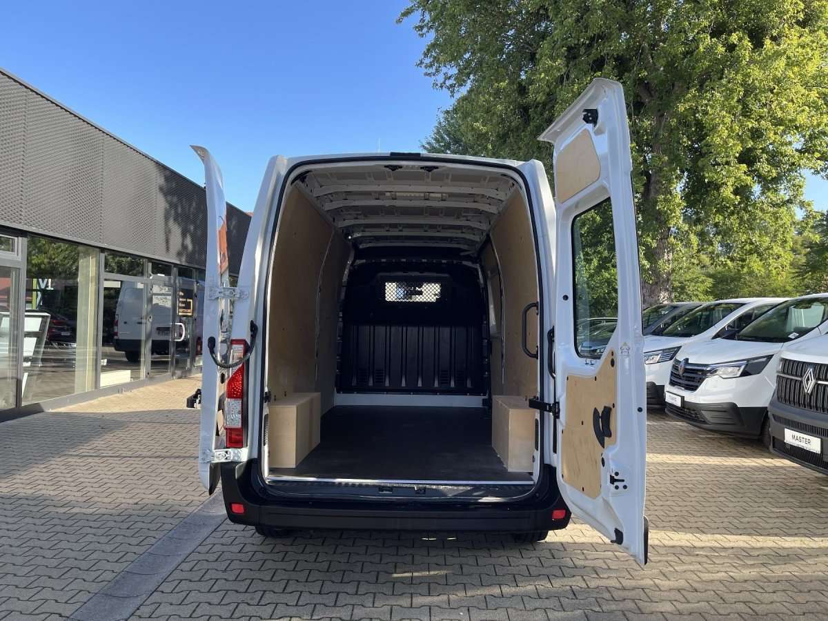 Fahrzeugbild eines Renault Master