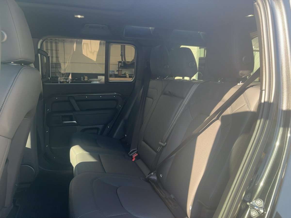 Fahrzeugbild eines Land Rover Defender